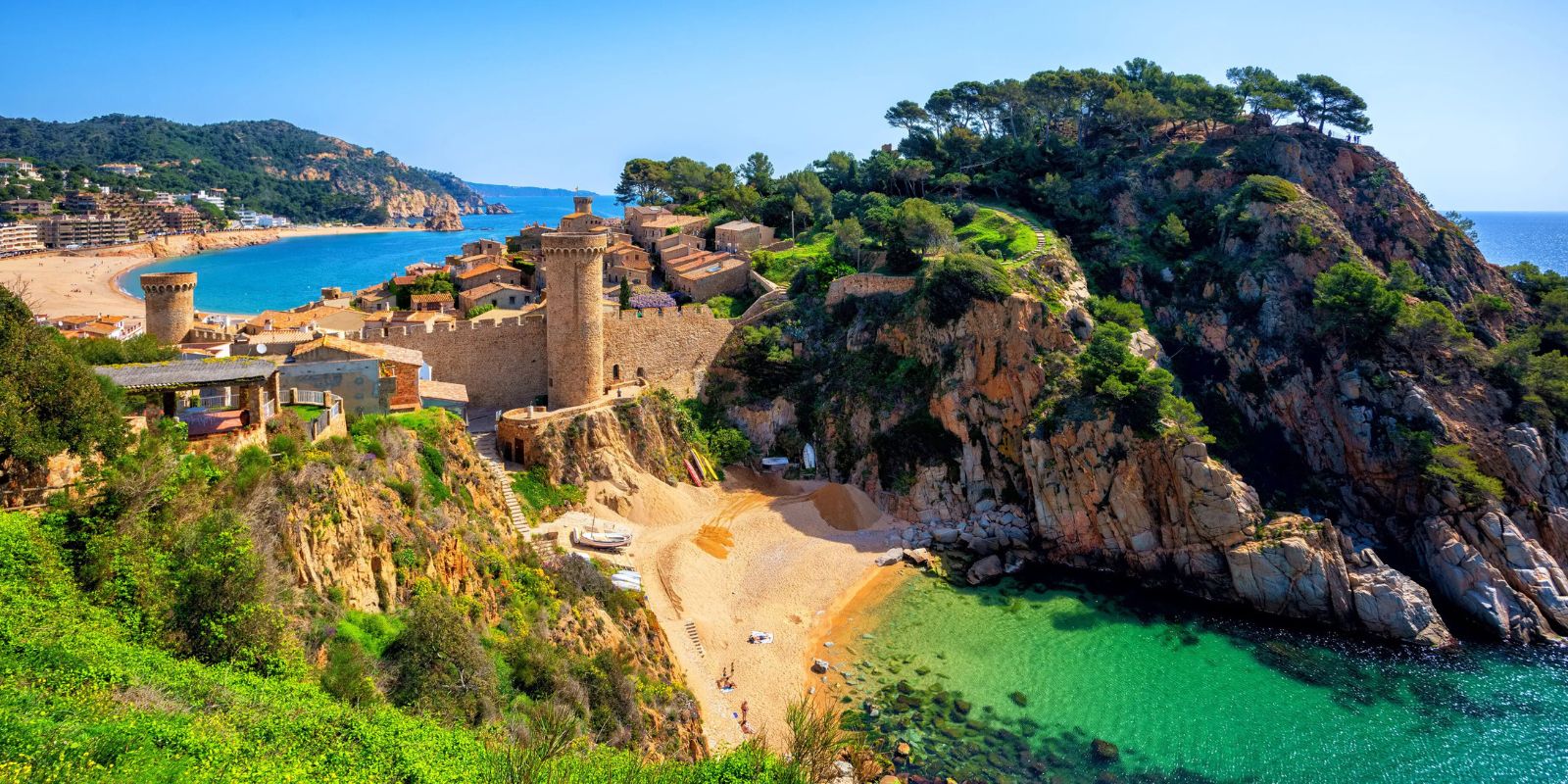 Tossa de Mar Costa Brava : plages, vieille ville & hôtels