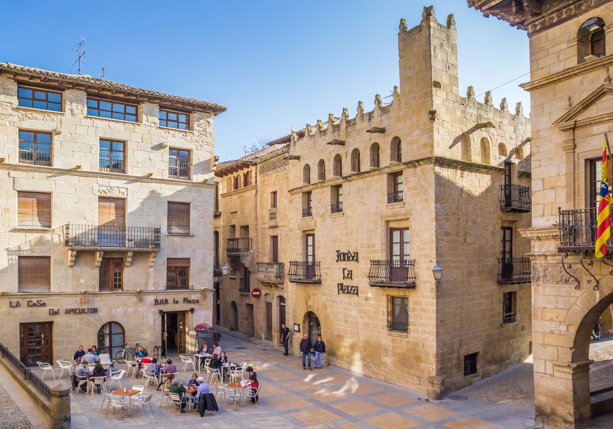 valderrobres plaza mayor
