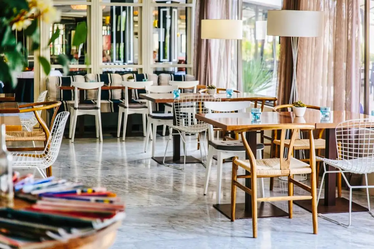 Hotel Almirante