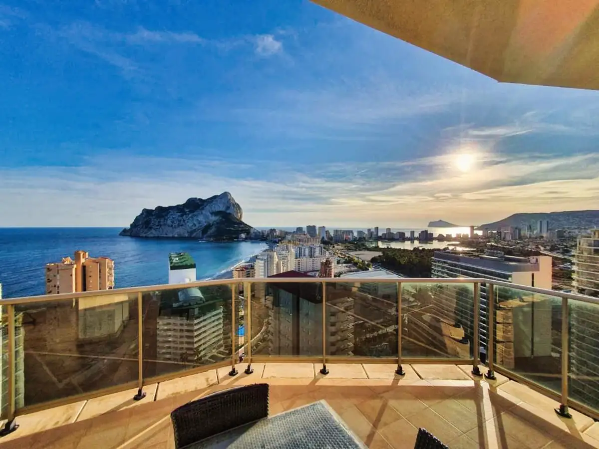 Esmeralda Suites Apartments