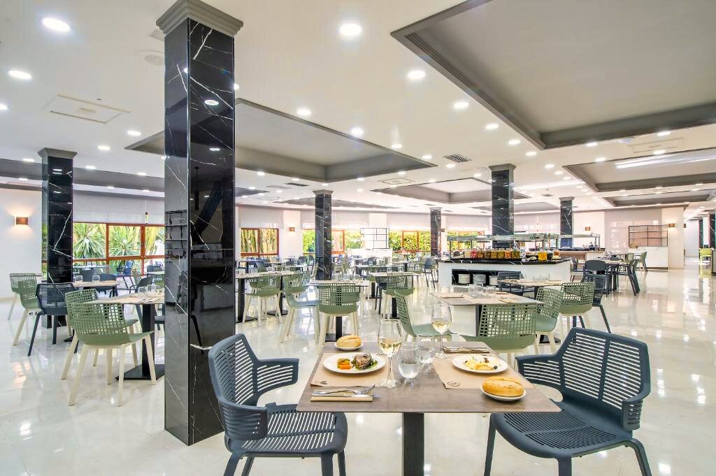 Hotel Benidorm East by Pierre & Vacances