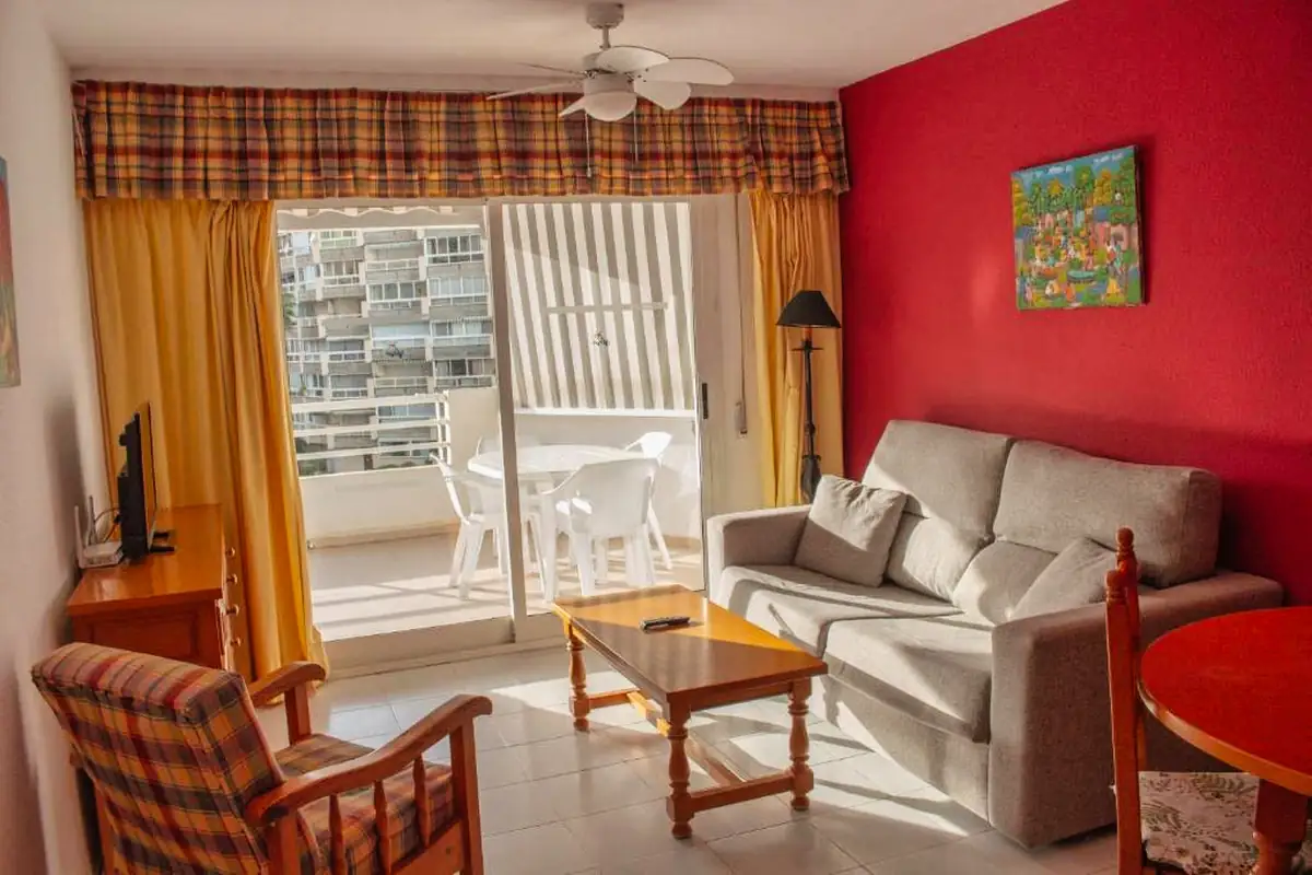 Esmeralda Apartments