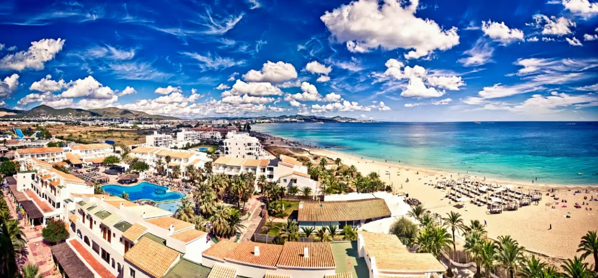 Playa d'en Bossa vue du ciel