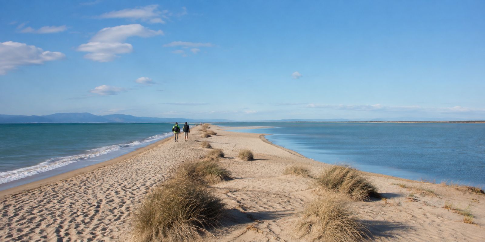 Plage du Trabucador dans le Delta de l’Èbre, entre mer Méditerranée et baie des Alfacs