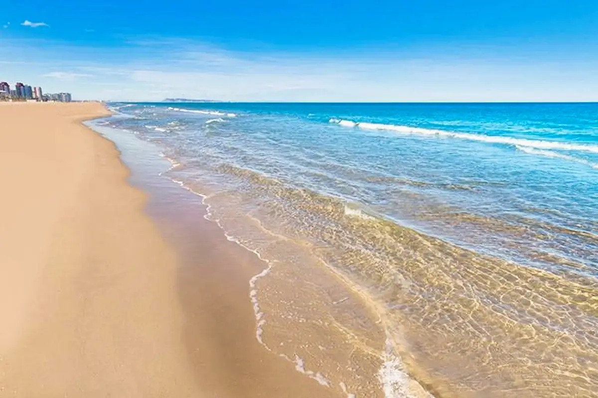 Hugo Beach Hotel