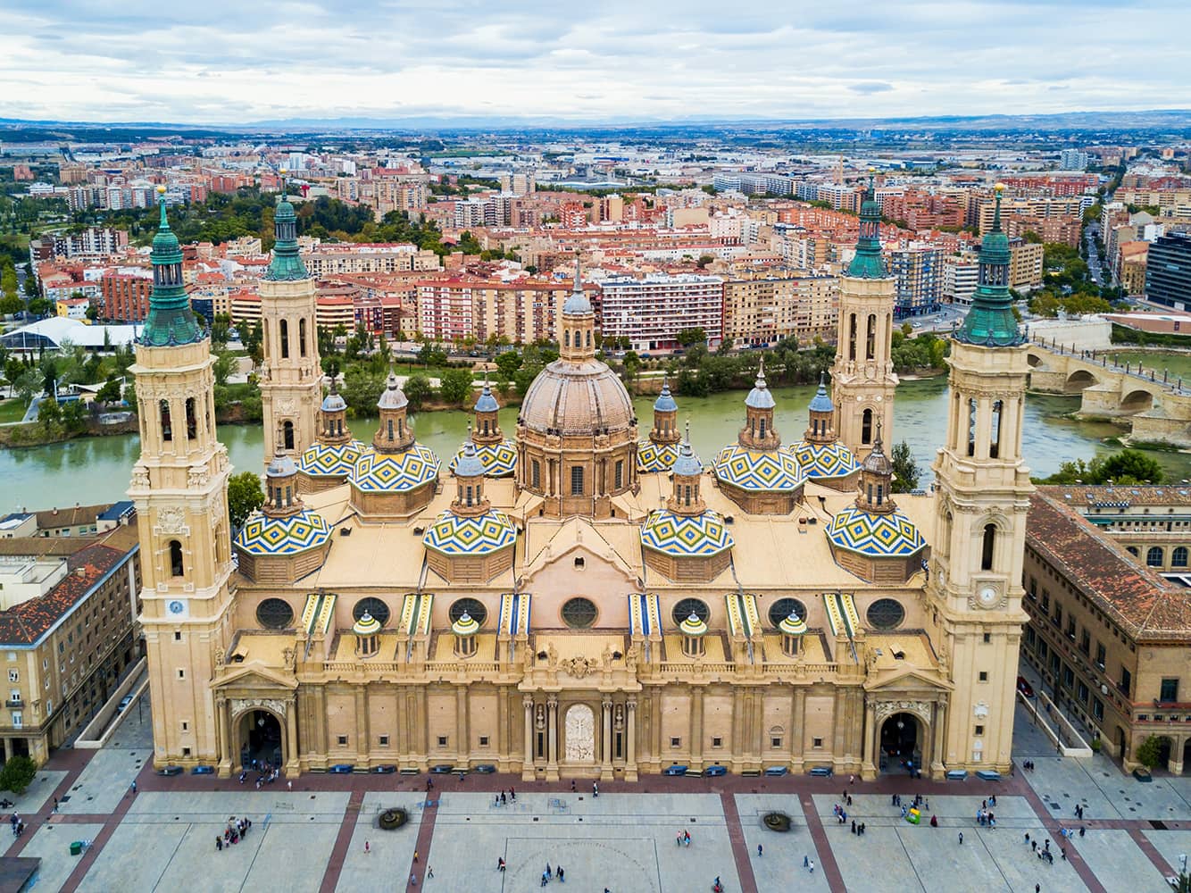 La basilique du Pilar à Zaragoza