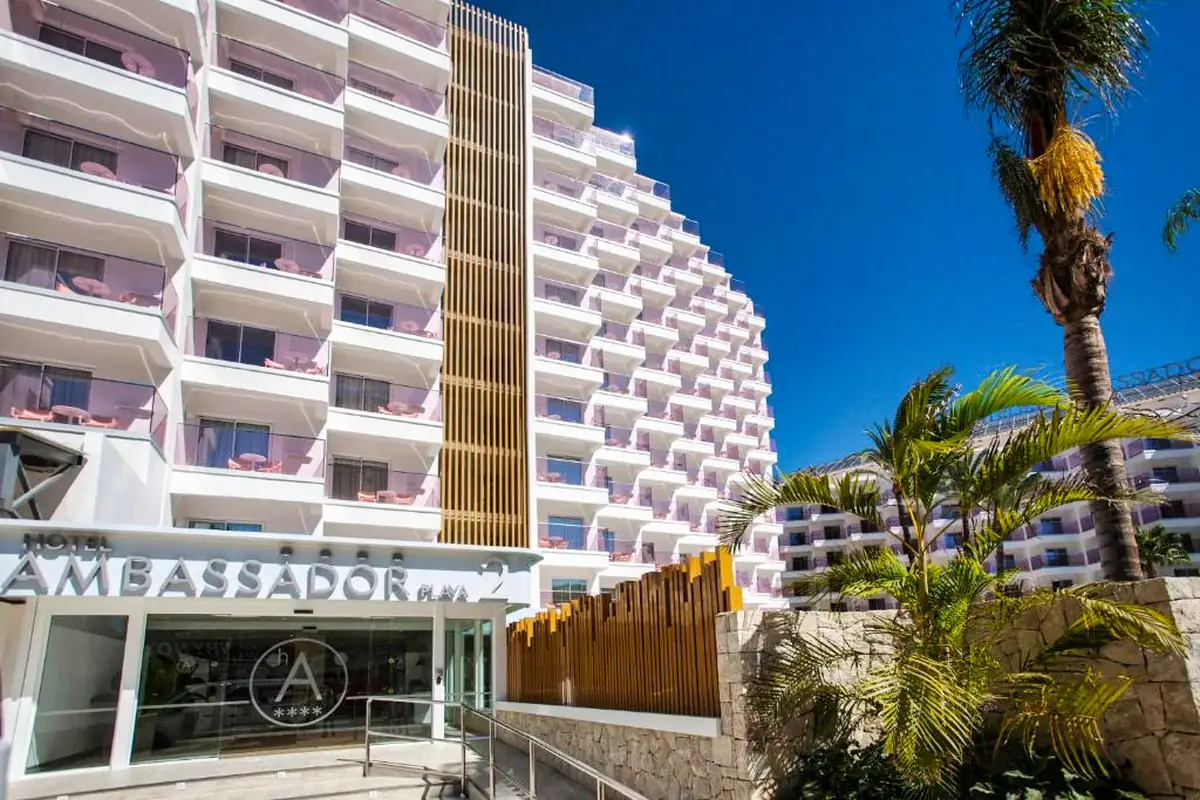 Ambassador Playa II
