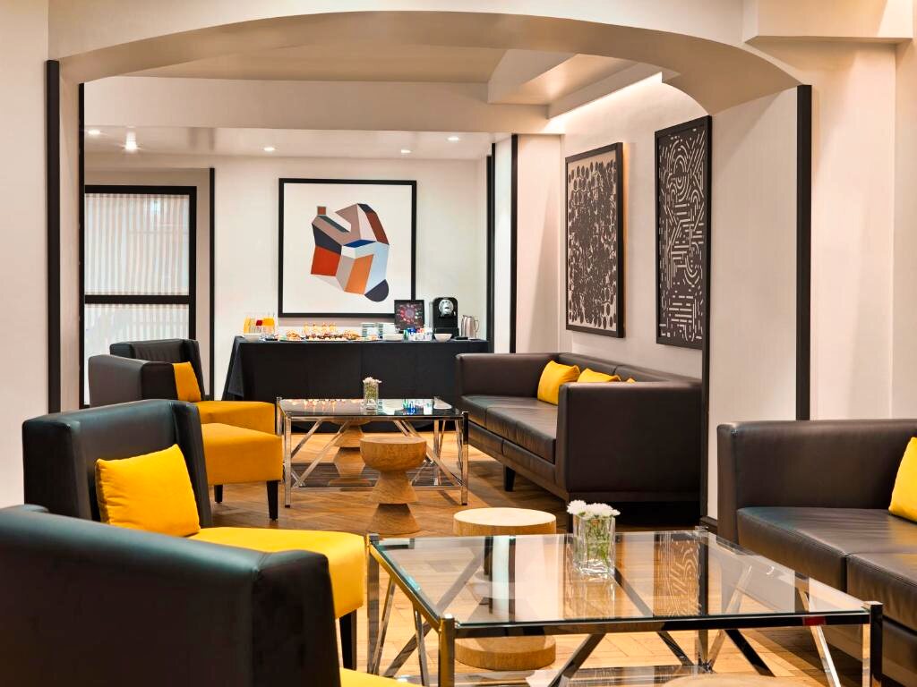 Hotel H10 Universitat