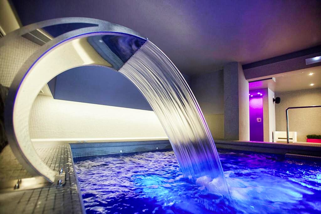 Ski Plaza and Wellness