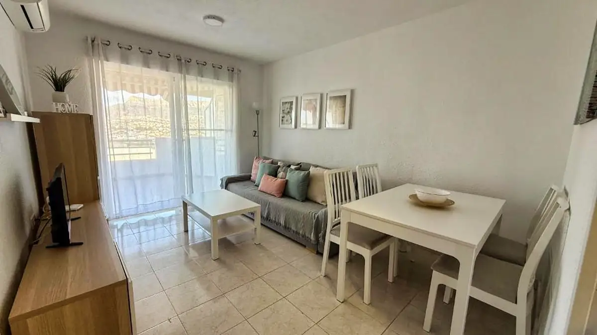Esmeralda Apartments