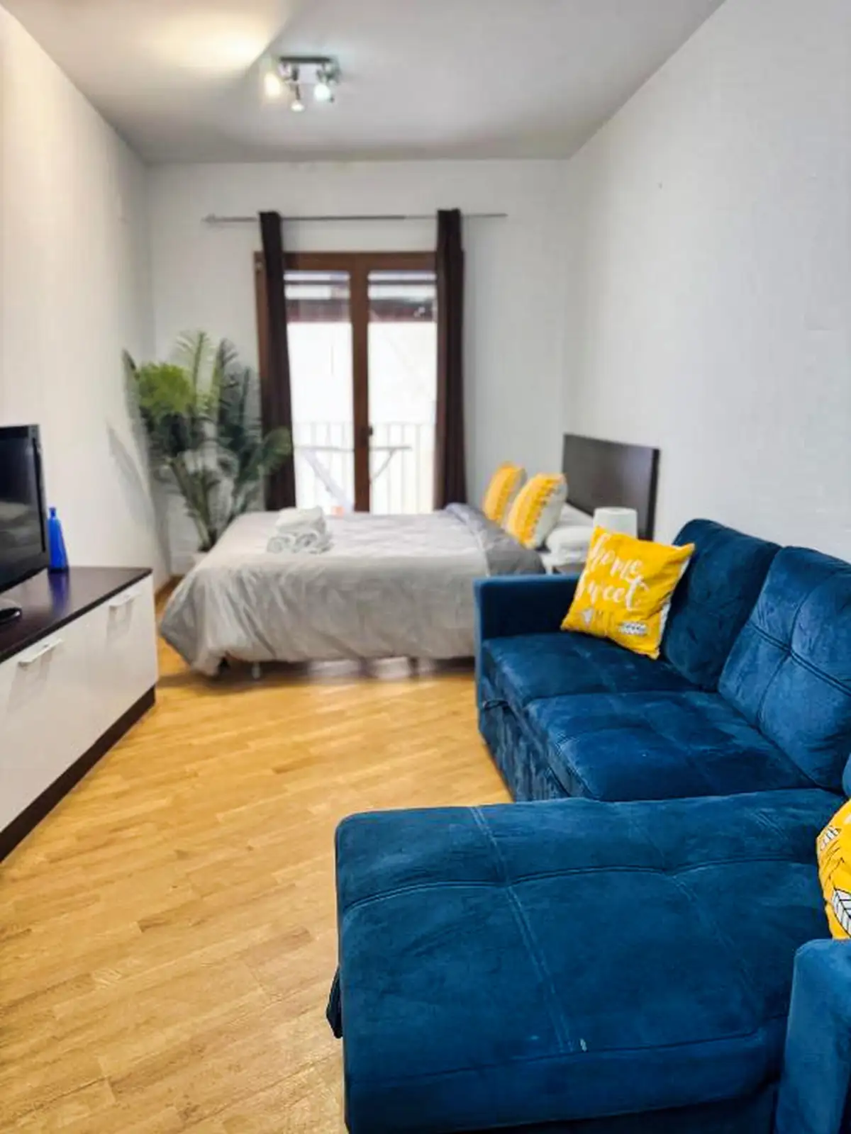 Wave Apartments