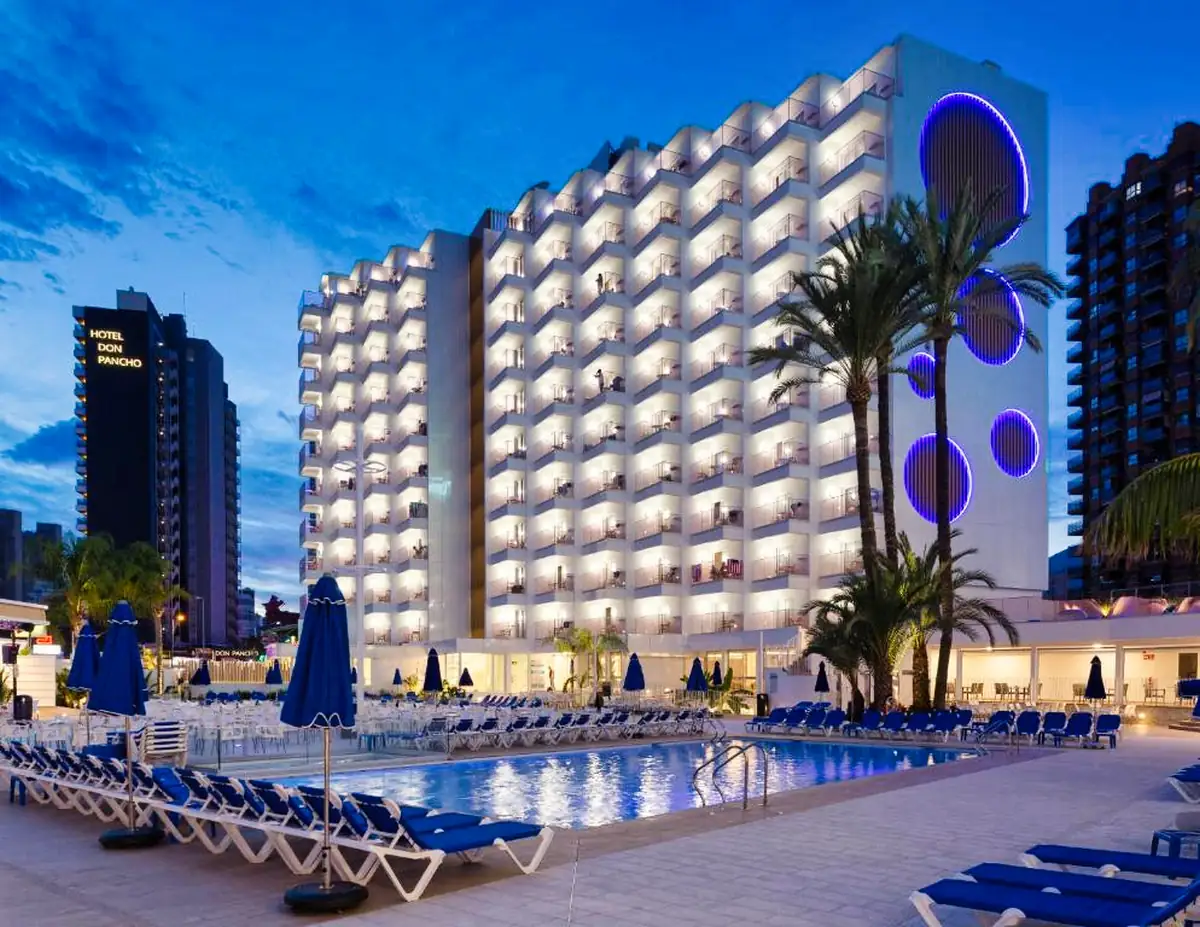 Ambassador Playa II