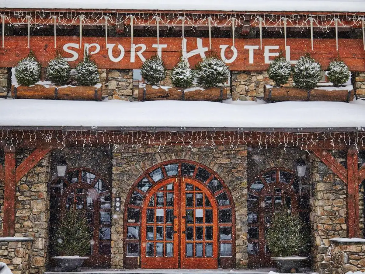 Sport Hotel Village