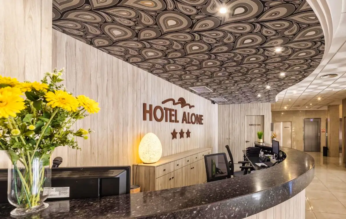 Hôtel Medsur Alone