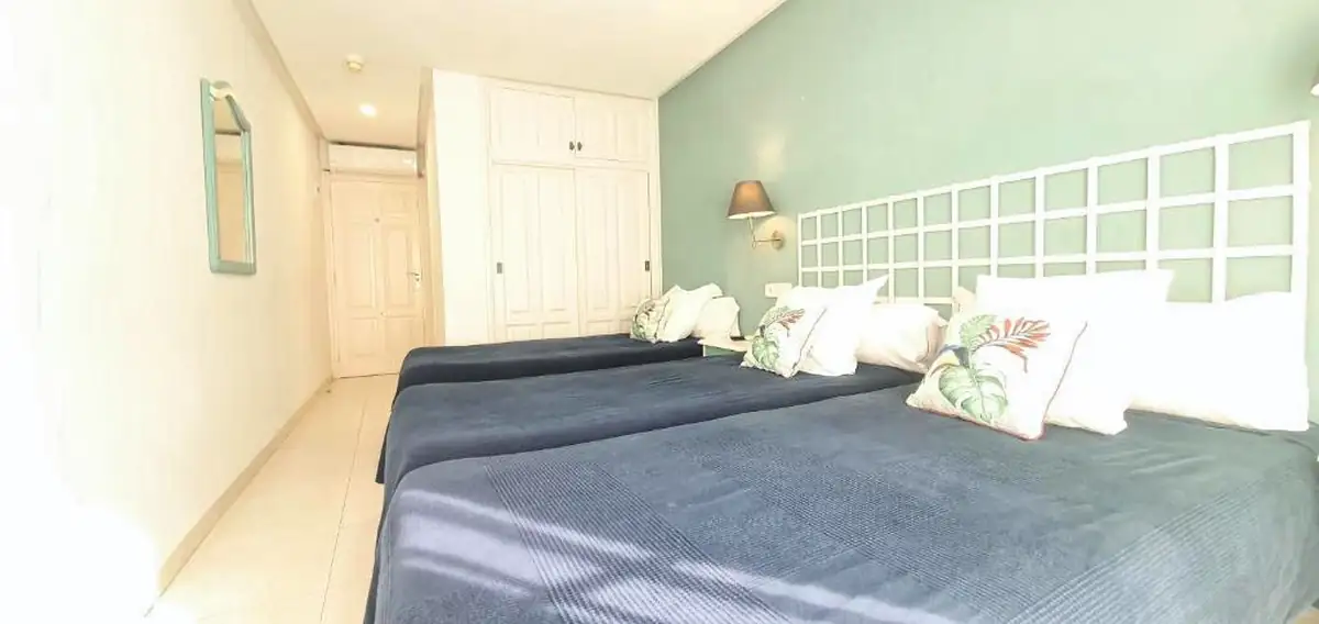 Hugo Beach Hotel