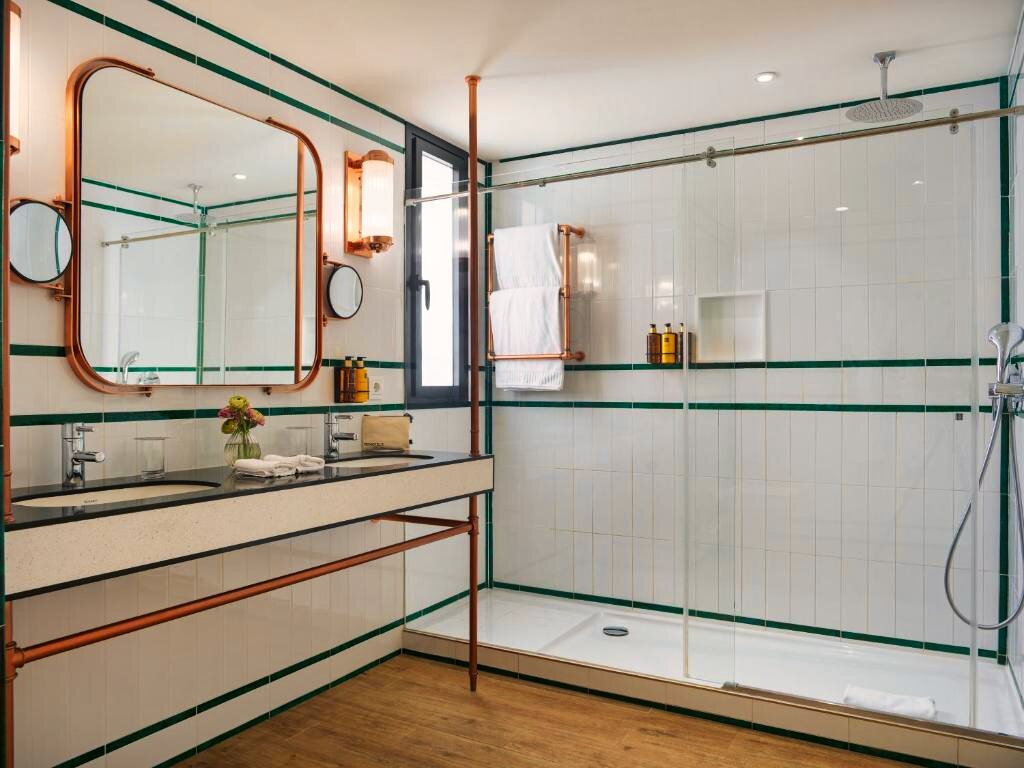 Hôtel H10 Cubik