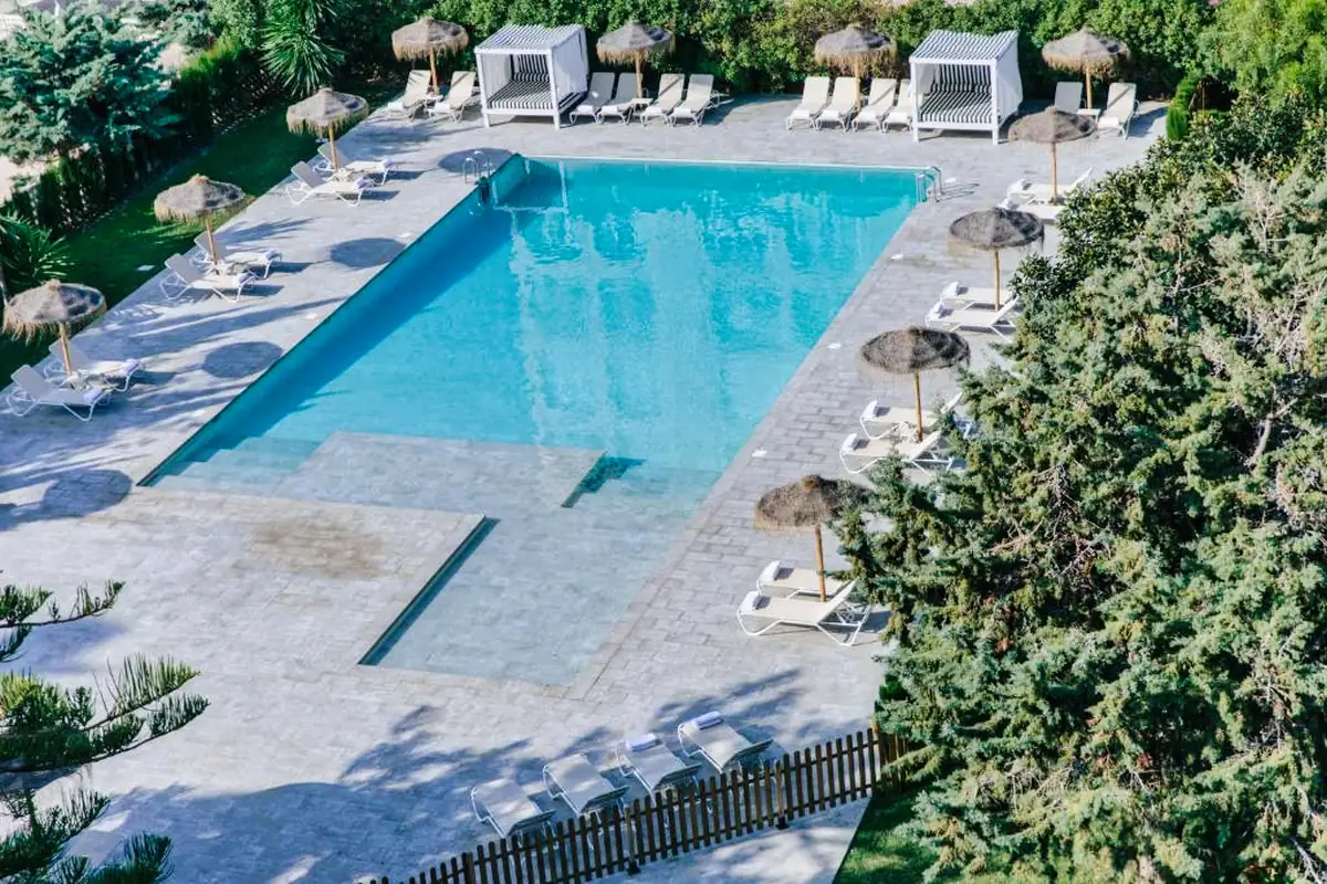 Hotel Almirante