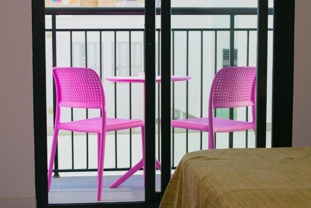 The Purple Hostel - Gay Only