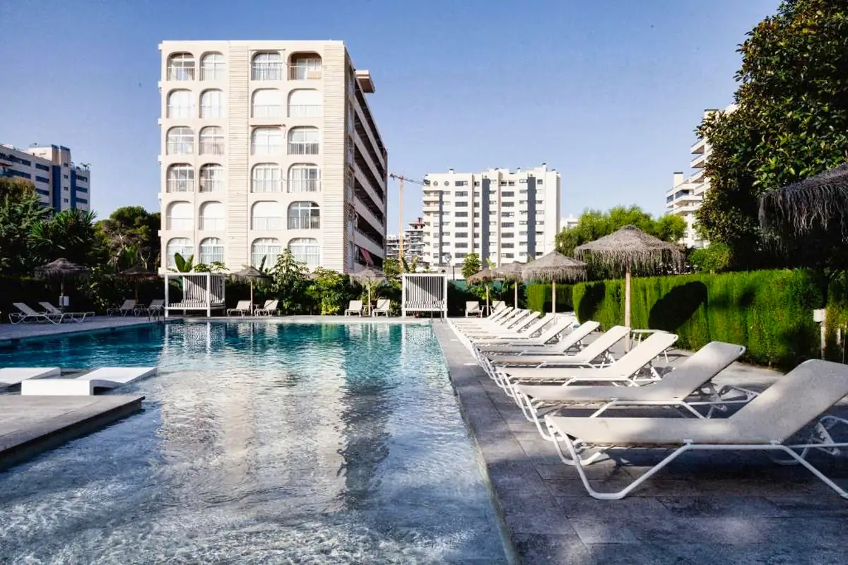 Hotel Almirante