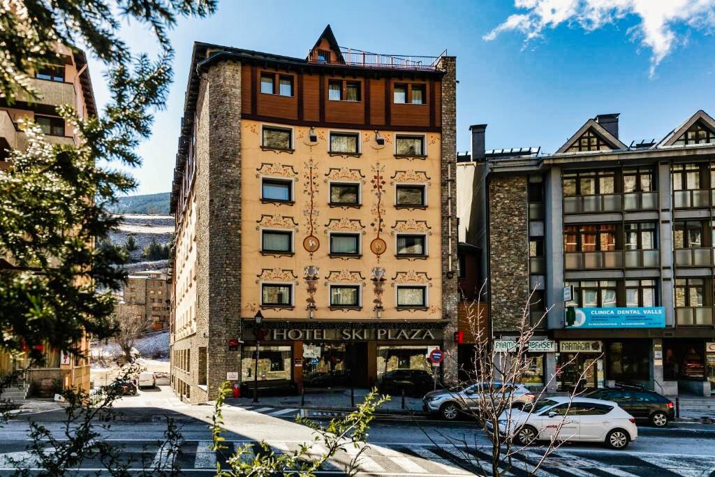 Ski Plaza and Wellness