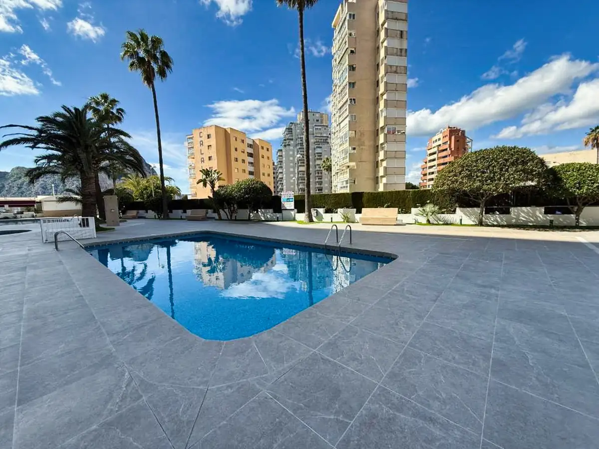 Esmeralda Apartments