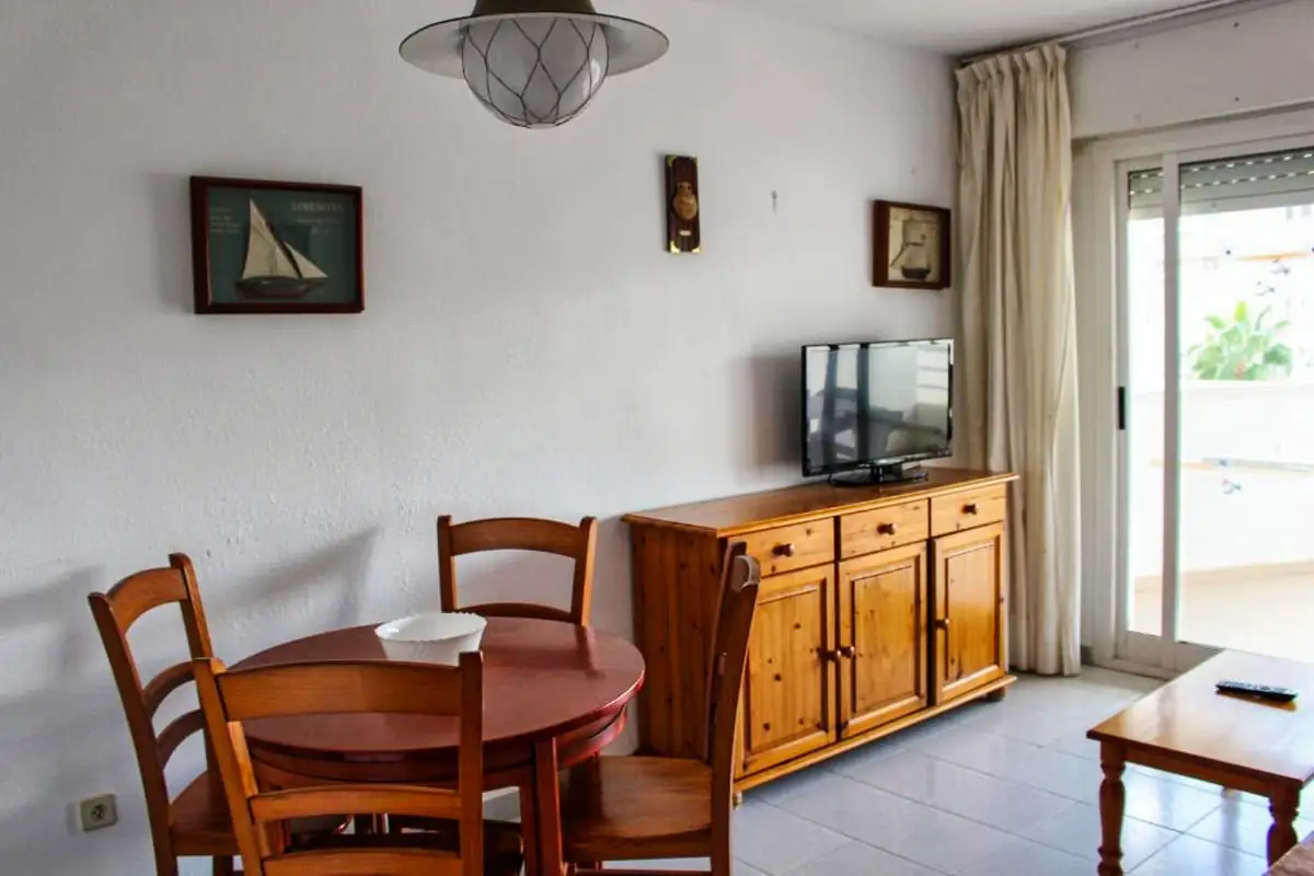 Esmeralda Apartments