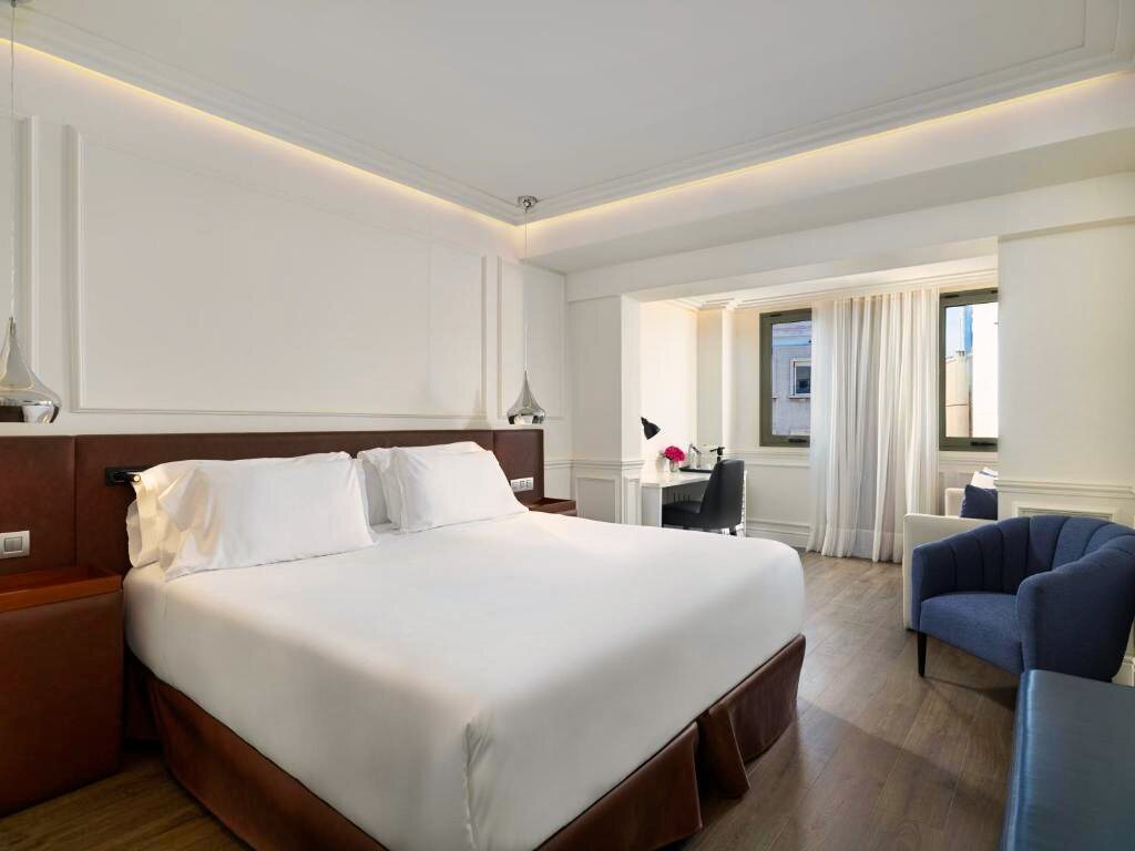 Hotel H10 Universitat