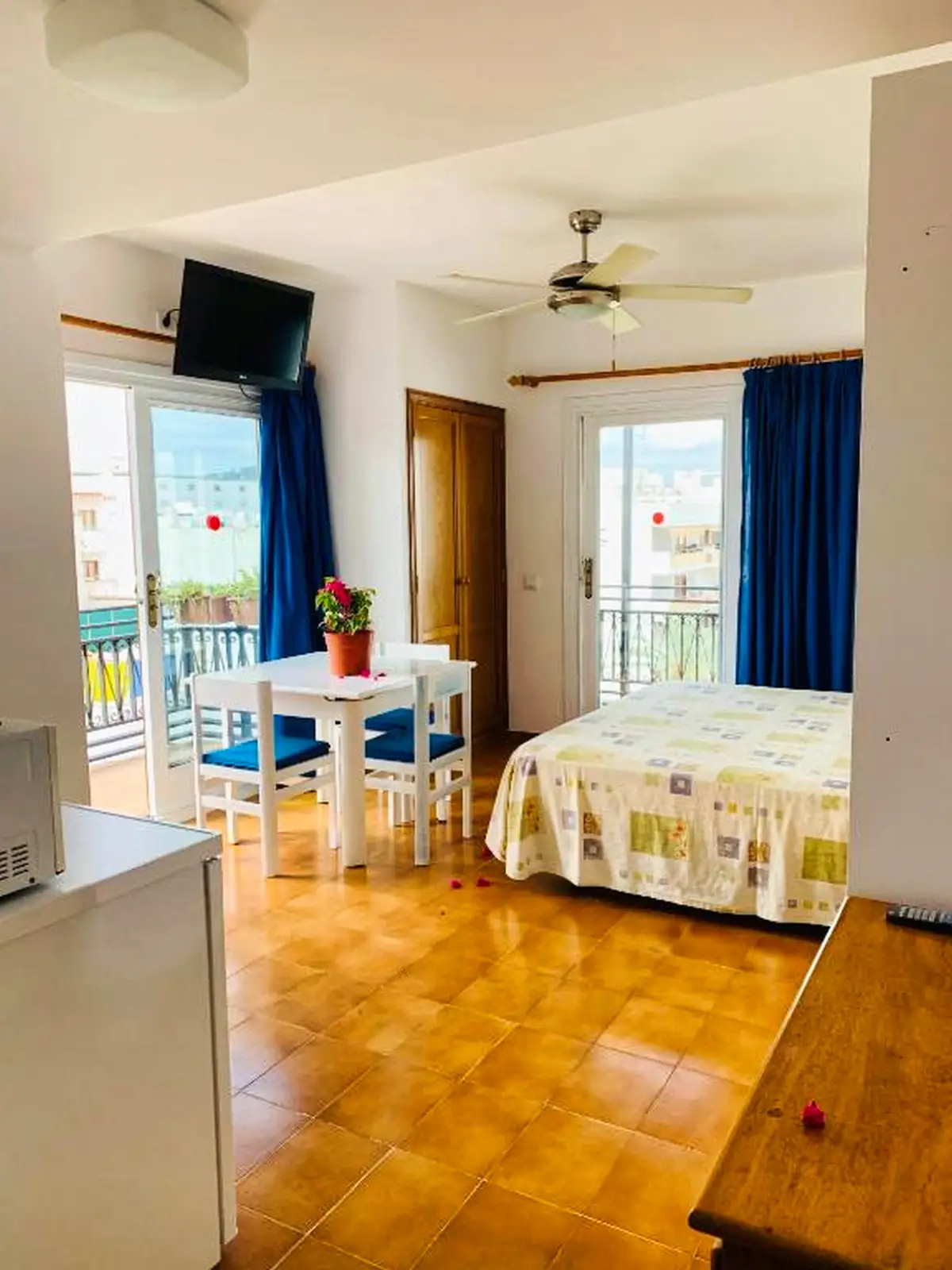 Apartamentos Ebusus